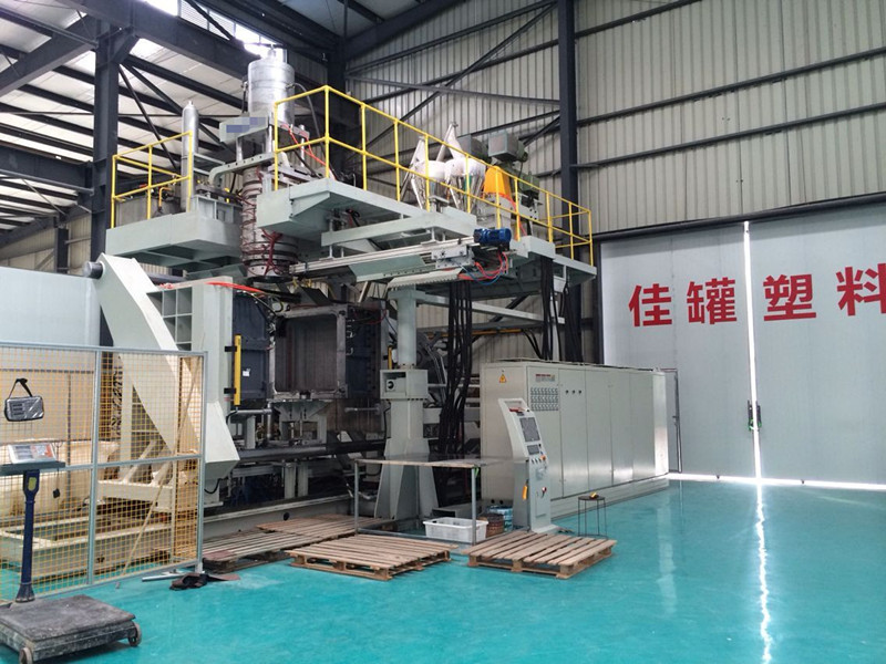 塑料桶生產(chǎn)吹塑設備